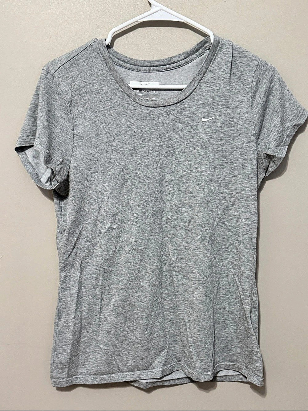 🩶 Nike Dri-FIT Women’s Gray Athletic Tee — Large